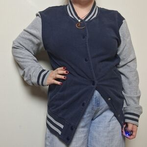 American Eagle Men's Blue and Gray Snap Button Front Athletic Fit Jacket Small